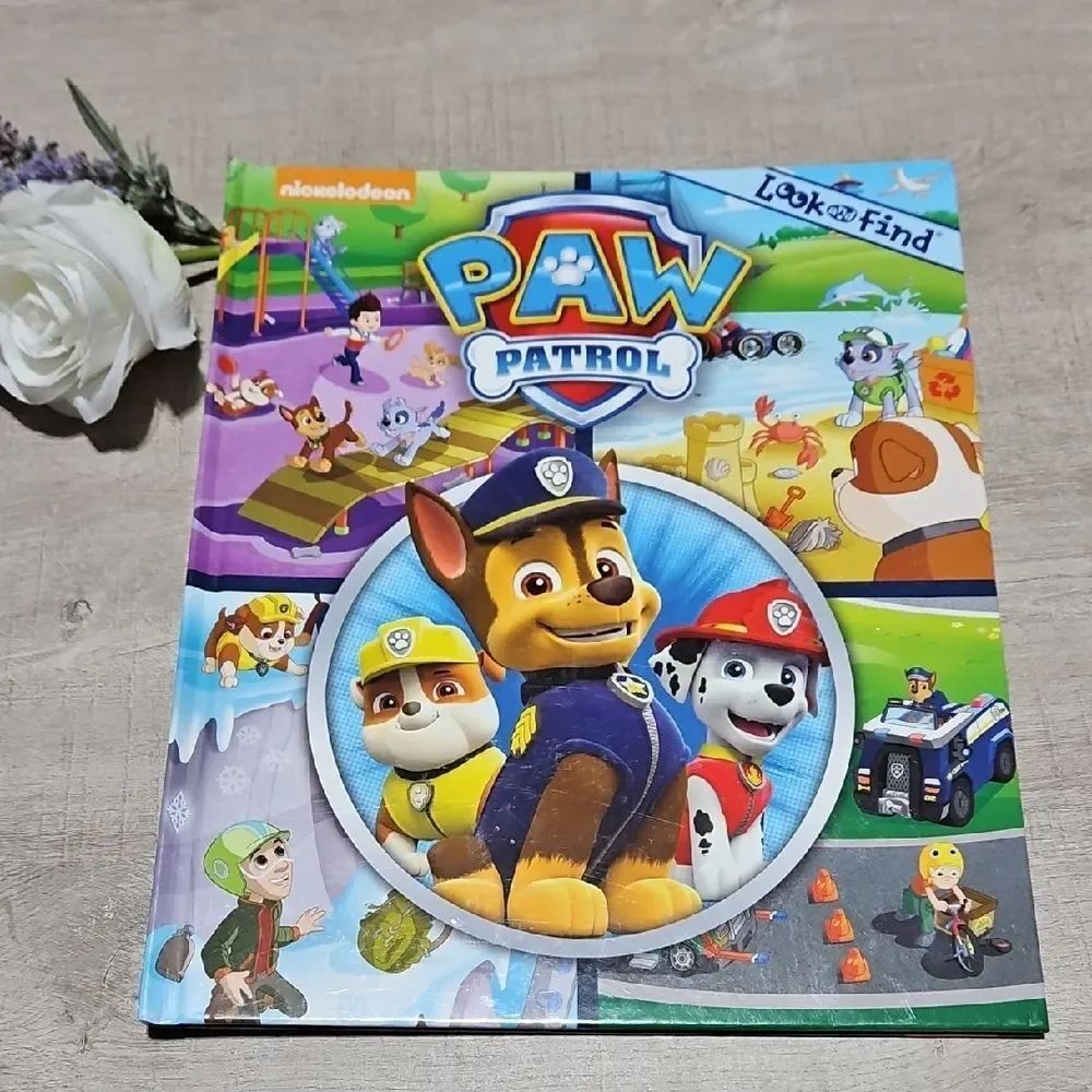 Paw Patrol Look and Find Hardcover Book